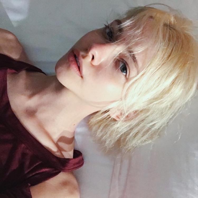 云
