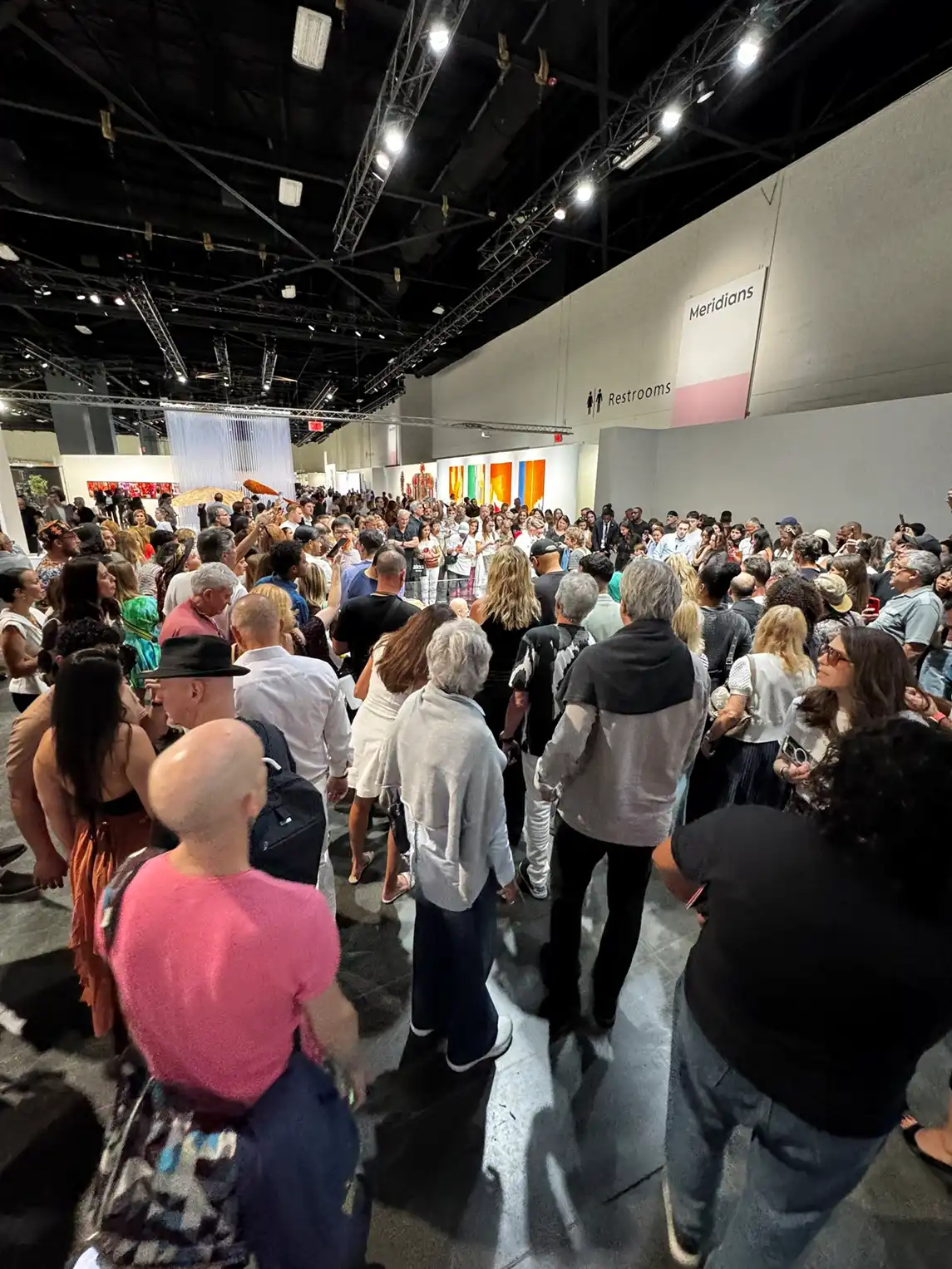 Beeple, qui a gagné 69 millions de dollars grâce au NFT il y a quatre ans, gagne toujours de l'argent